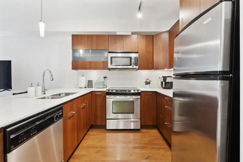 113 13339 102A AVENUE - photo 4 of 16