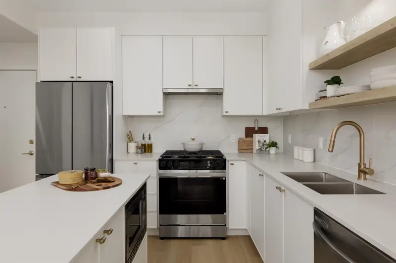 709 215 MCBAY LANE - photo 2 of 10