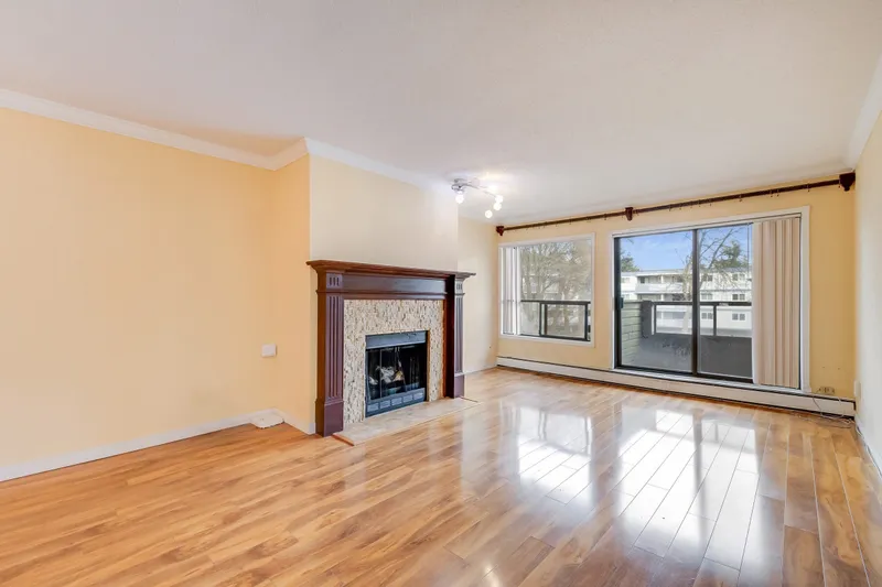 210 8600 ACKROYD ROAD - photo 2 of 17