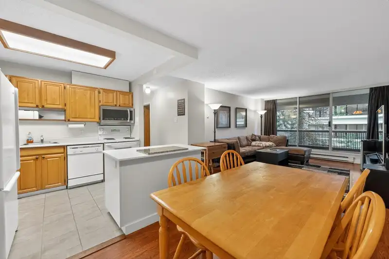 306 550 EIGHTH STREET - photo 2 of 21
