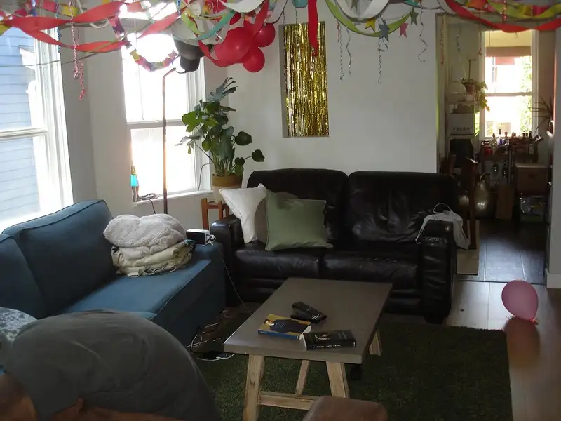 1745 GRAVELEY STREET - photo 3 of 40