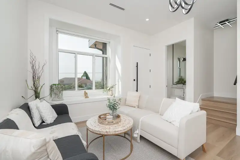 102 1149 DANSEY AVENUE - photo 3 of 40