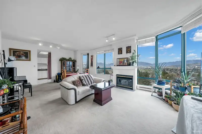 1001 4603 HAZEL STREET - photo 4 of 32