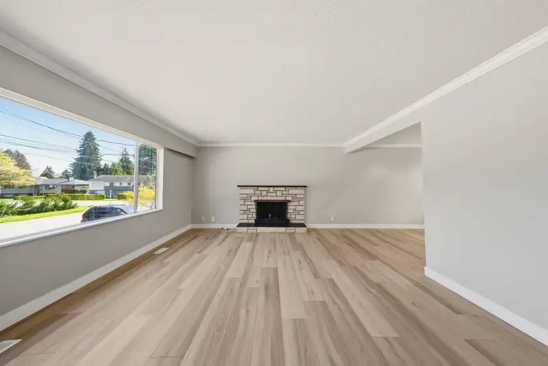 3561 YORK STREET - photo 2 of 39