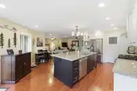 2242 200 STREET - thumbnail 13