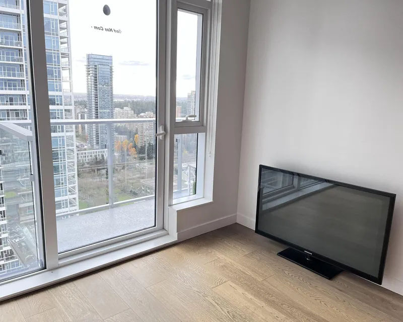 3003 6000 MCKAY AVENUE - photo 4 of 25