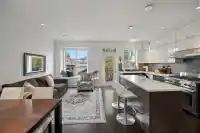285 E 19TH AVENUE - thumbnail 15
