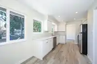 5546 MAPLE CRESCENT - thumbnail 26