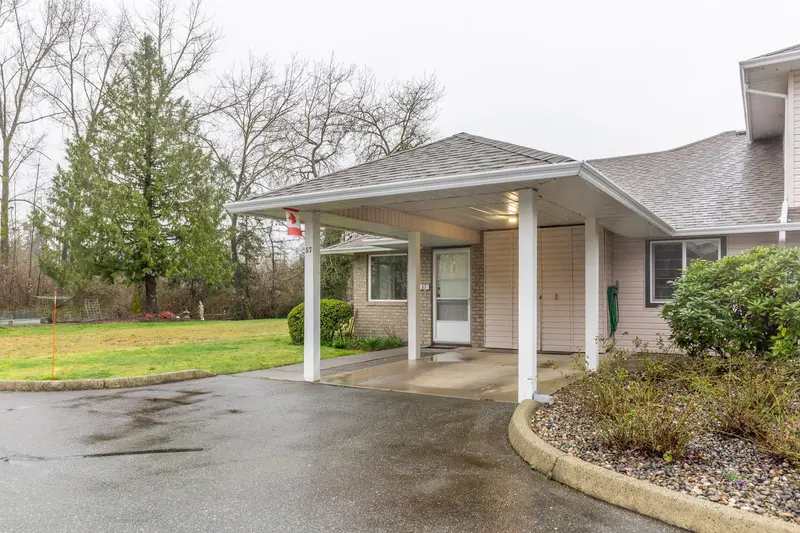 57 15020 66A AVENUE - photo 1 of 25