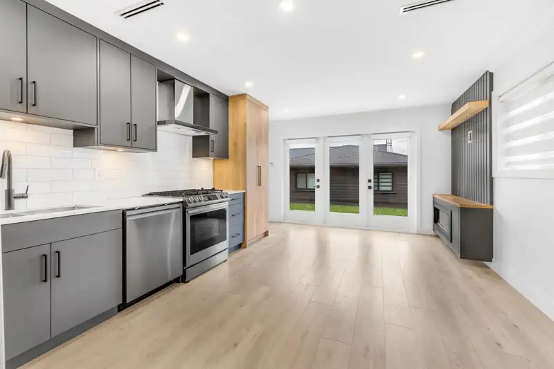 5777 HARDWICK STREET - photo 1 of 23