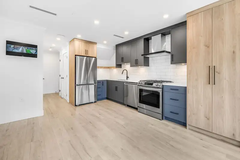 5777 HARDWICK STREET - photo 4 of 23