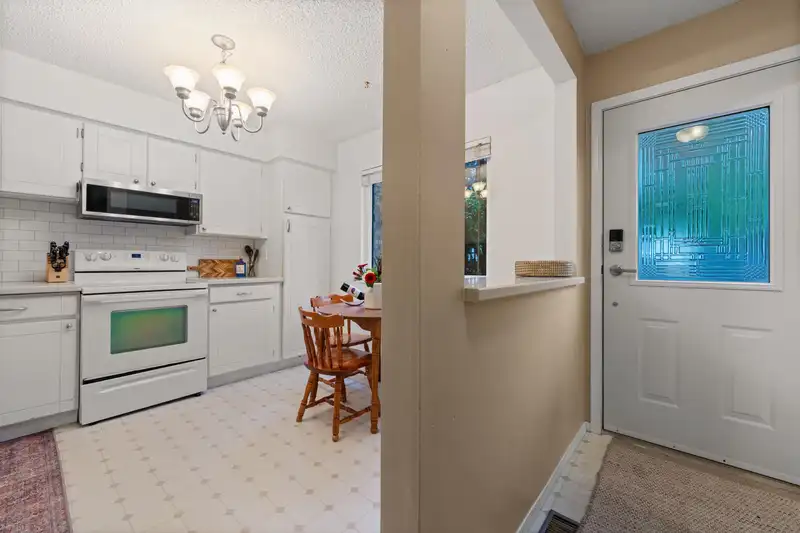 335A EVERGREEN DRIVE - photo 3 of 40