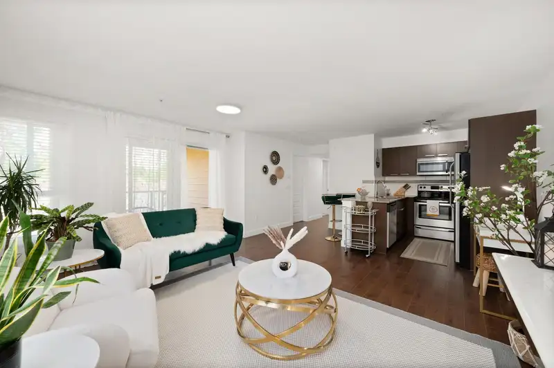 511 13883 LAUREL DRIVE - photo 3 of 25