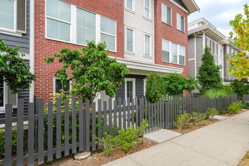 6 8371 202B STREET - photo 3 of 40