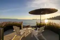 3156 TRAVERS AVENUE - thumbnail 3