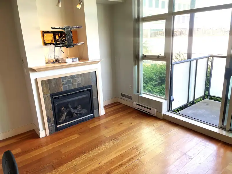325 8988 HUDSON STREET - photo 3 of 25