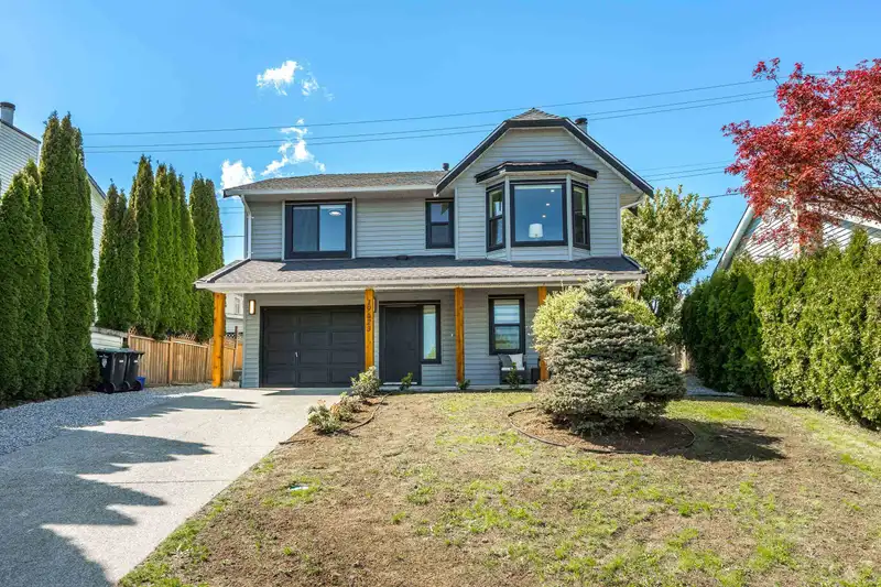19623 WAKEFIELD DRIVE - photo 1 of 40
