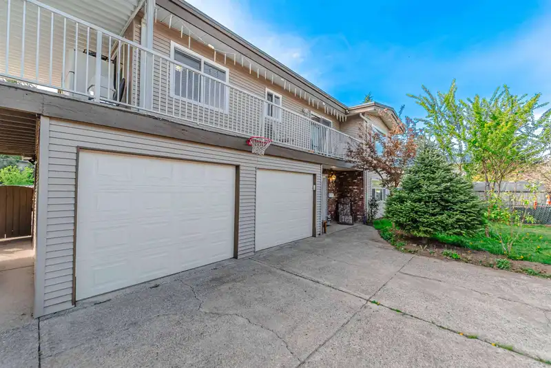 3095 ROYAL STREET - photo 4 of 40