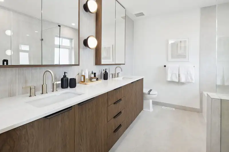 149 3535 HIGHLAND DRIVE - photo 2 of 12