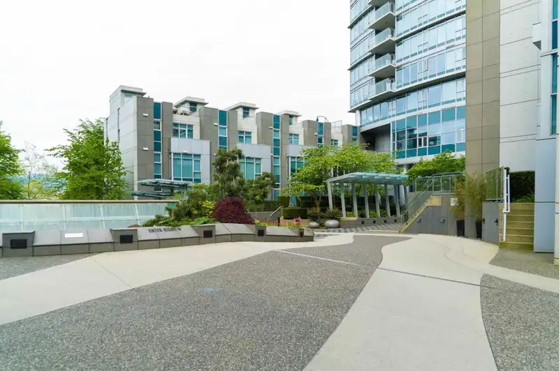 201 1233 W CORDOVA STREET - photo 2 of 13