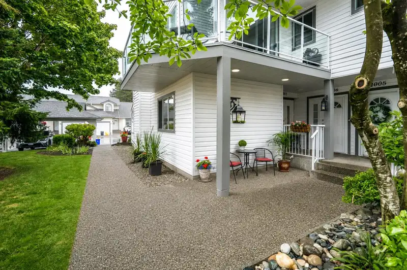 1002 21937 48 AVENUE - photo 1 of 21