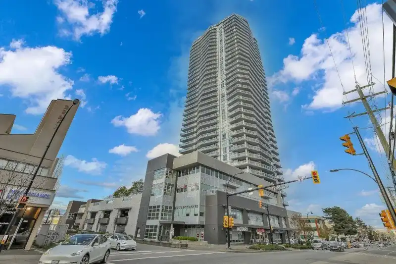 1908 11967 80 AVENUE - photo 1 of 32