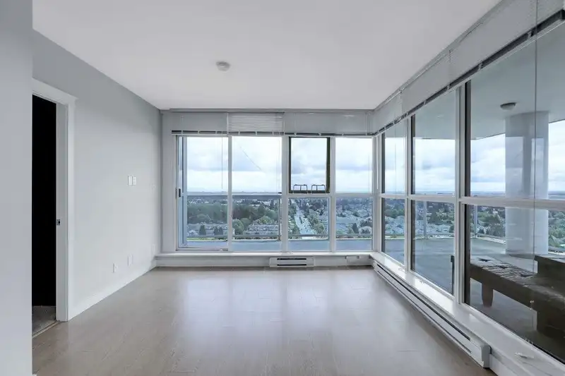 1908 11967 80 AVENUE - photo 2 of 32