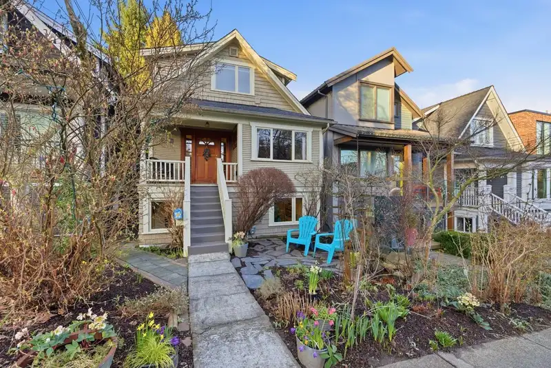 319 E 26TH AVENUE - photo 2 of 40