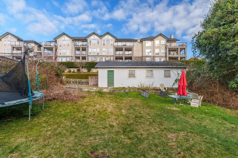 33163 3 AVENUE - photo 3 of 8