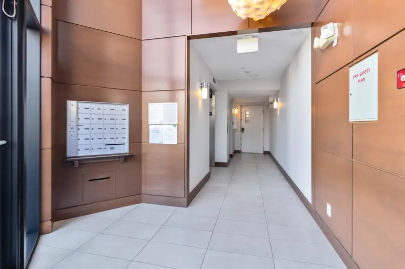 303 5688 HASTINGS STREET - photo 3 of 25