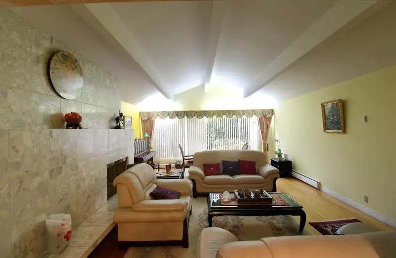 3 TAMATH CRESCENT - photo 4 of 12