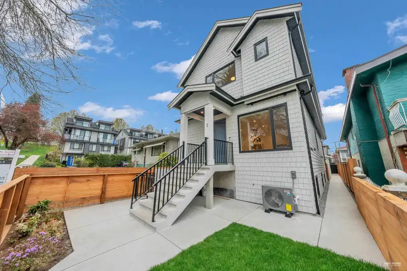 2715 CHEYENNE AVENUE - photo 1 of 28