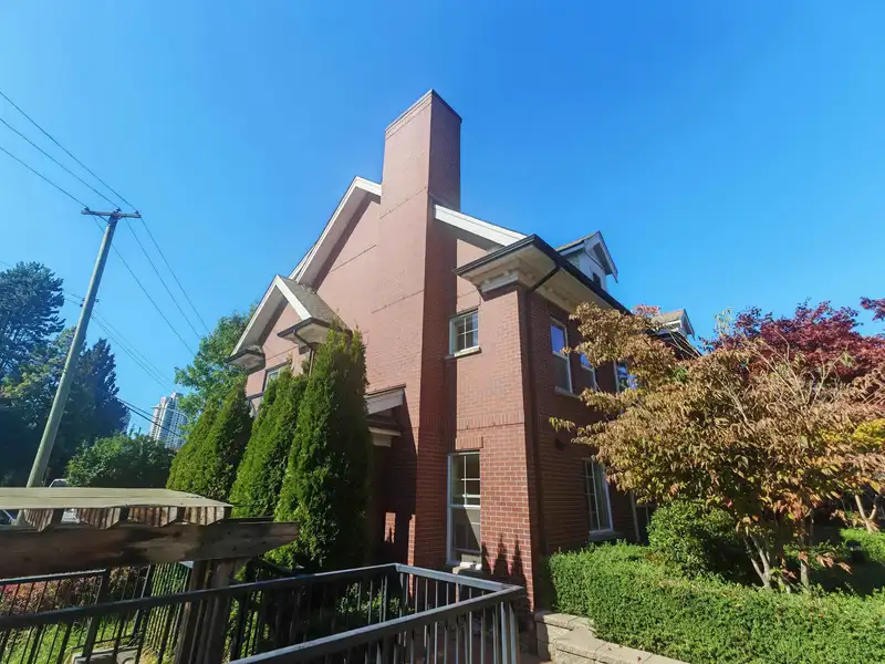 47 7458 BRITTON STREET - photo 1 of 15