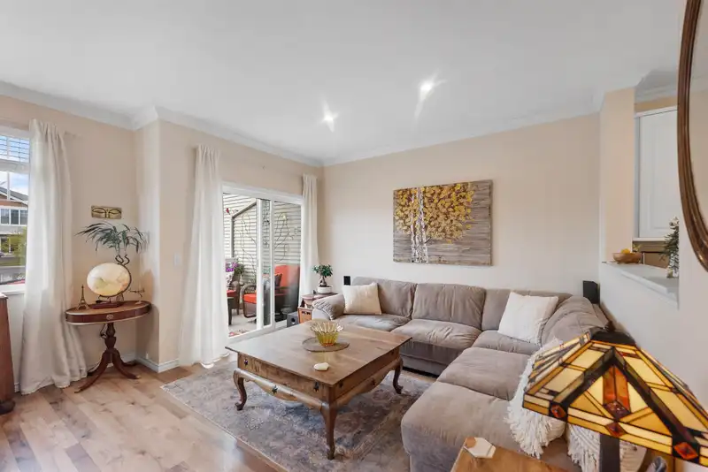 86 14877 58 AVENUE - photo 3 of 34