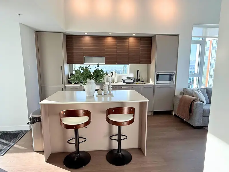 3304 13745 GEORGE JUNCTION STREET - photo 3 of 10