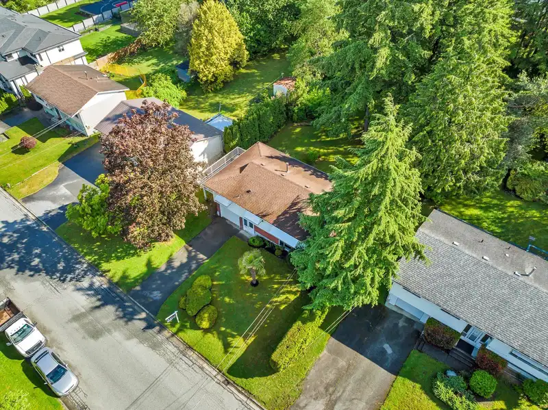 8536 TERRACE DRIVE - photo 2 of 40