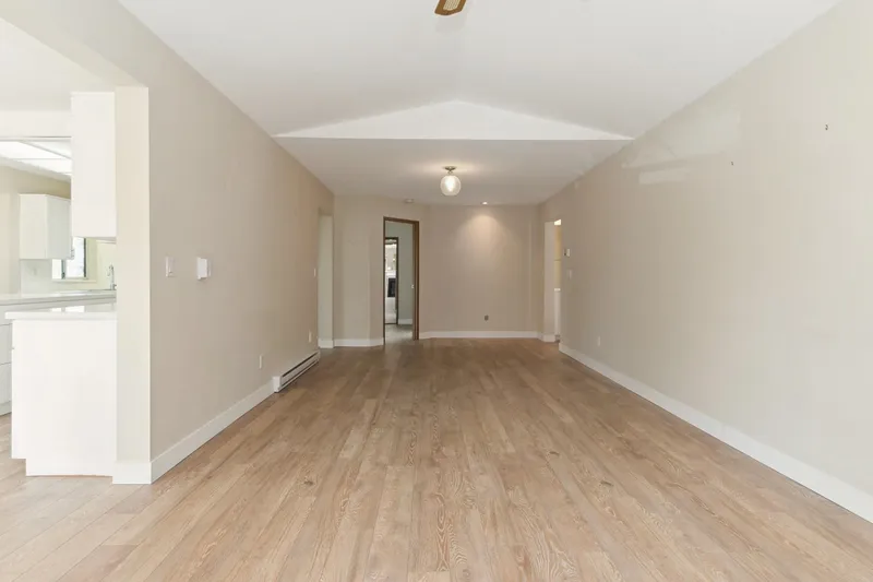 228 7156 121 STREET - photo 4 of 25