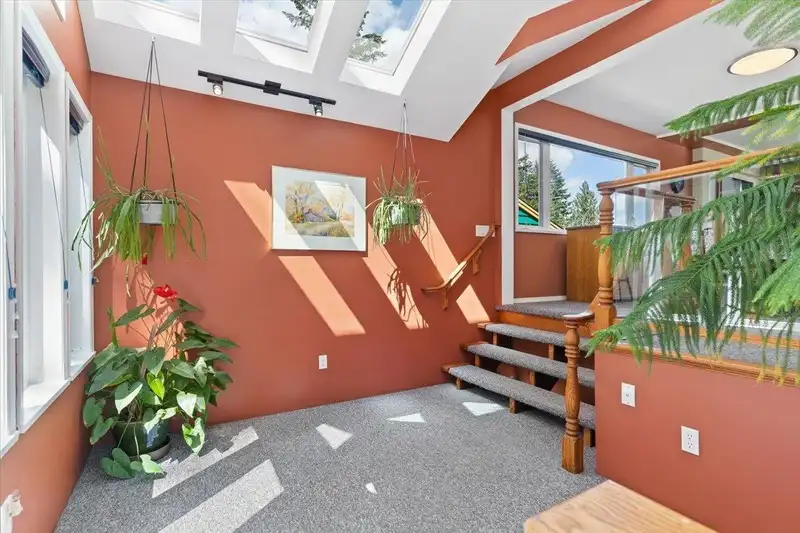 1866 EASTERN DRIVE - photo 3 of 39