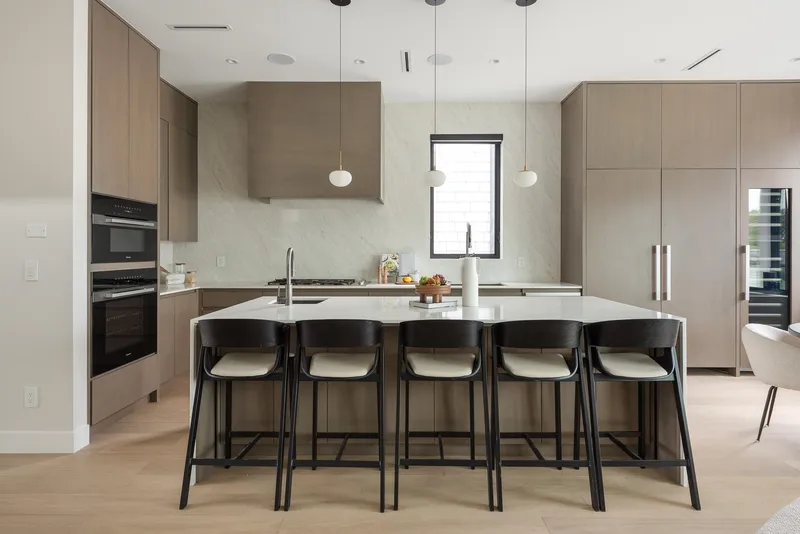 4413 OXFORD STREET - photo 4 of 25