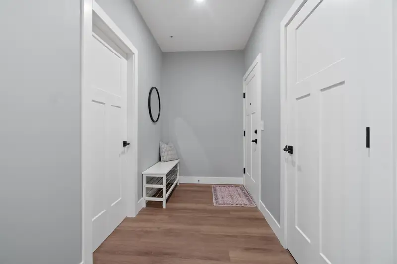 106 470 ESPLANADE AVENUE - photo 4 of 19