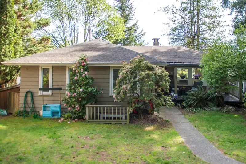 2634 ROGATE AVENUE - photo 1 of 30
