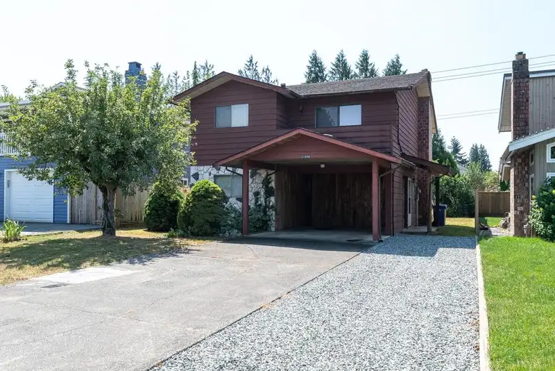 31920 SATURNA CRESCENT - photo 1 of 24