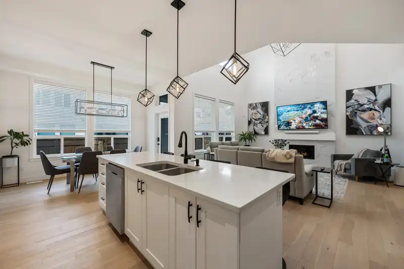 20445 77A AVENUE - photo 1 of 39