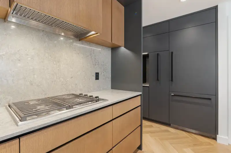 107 458 W 63RD AVENUE - photo 4 of 21
