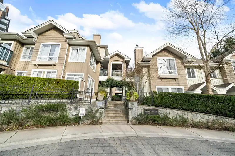 404 5605 HAMPTON PLACE - photo 1 of 29