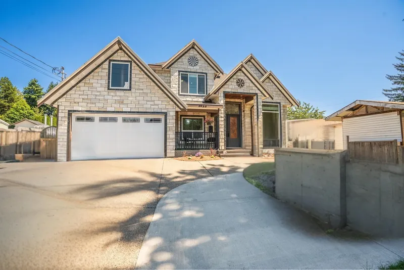 9944 128 STREET - photo 1 of 25