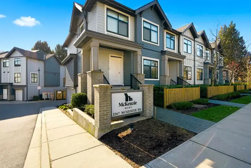 701 2267 MCKENZIE ROAD - photo 1 of 34