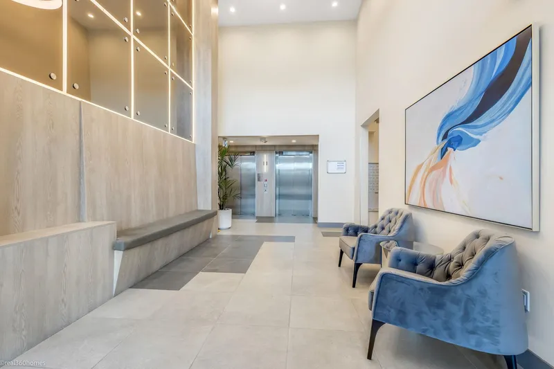 113 6960 NICHOLSON STREET - photo 4 of 25