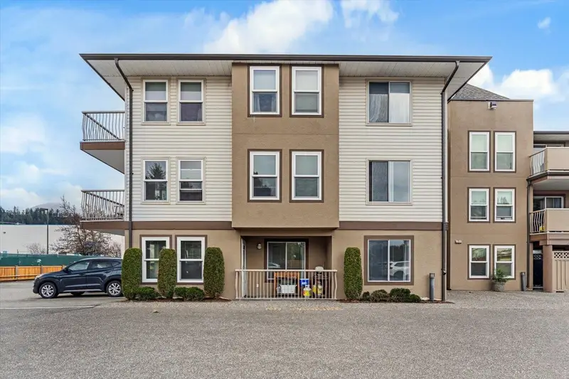 111 45702 WATSON ROAD - photo 2 of 25