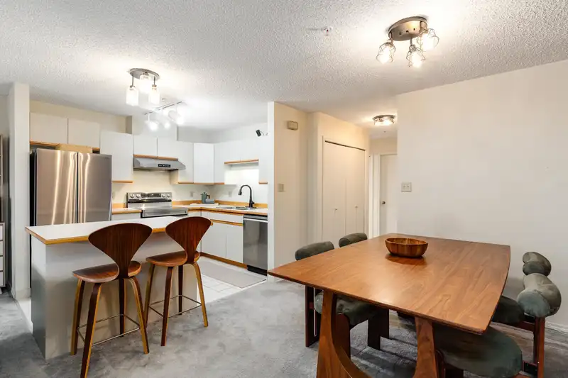 18 4725 SPEARHEAD DRIVE - photo 2 of 15